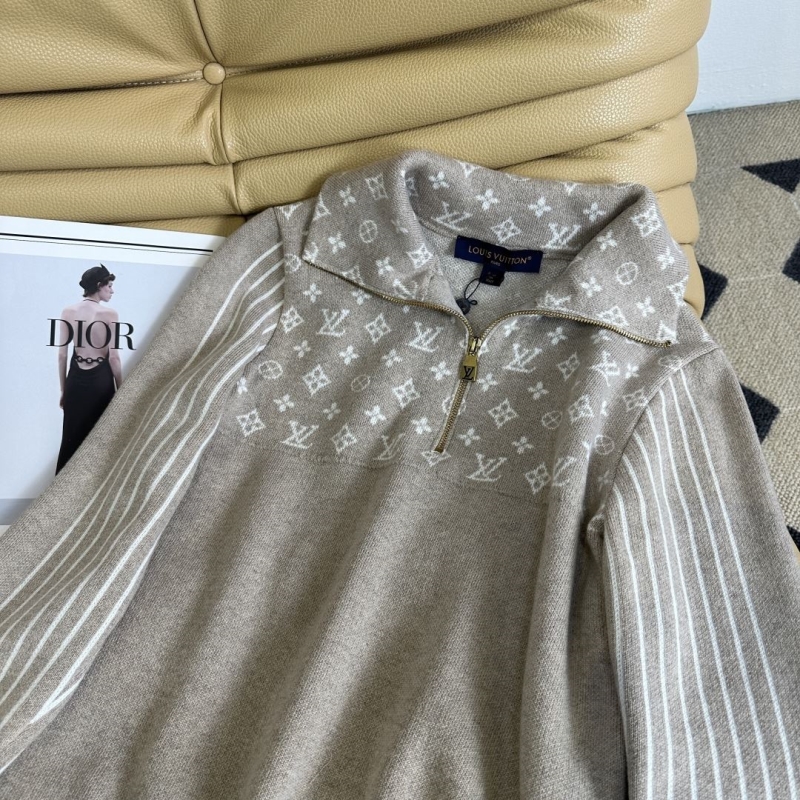 l0vis Vvtt0n sweaters